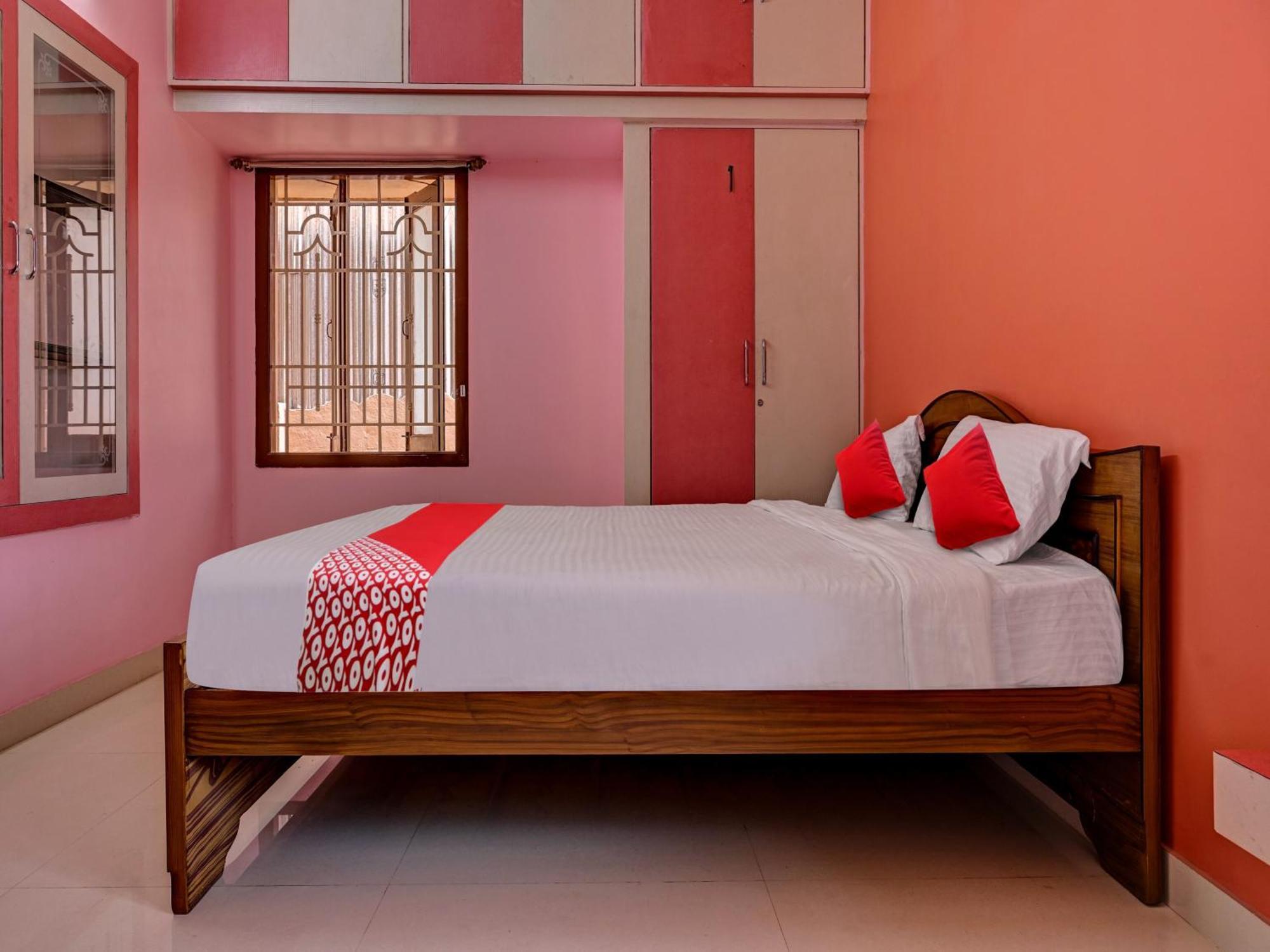 Hotel O Sharin Service Apartments Suramangalam Bagian luar foto